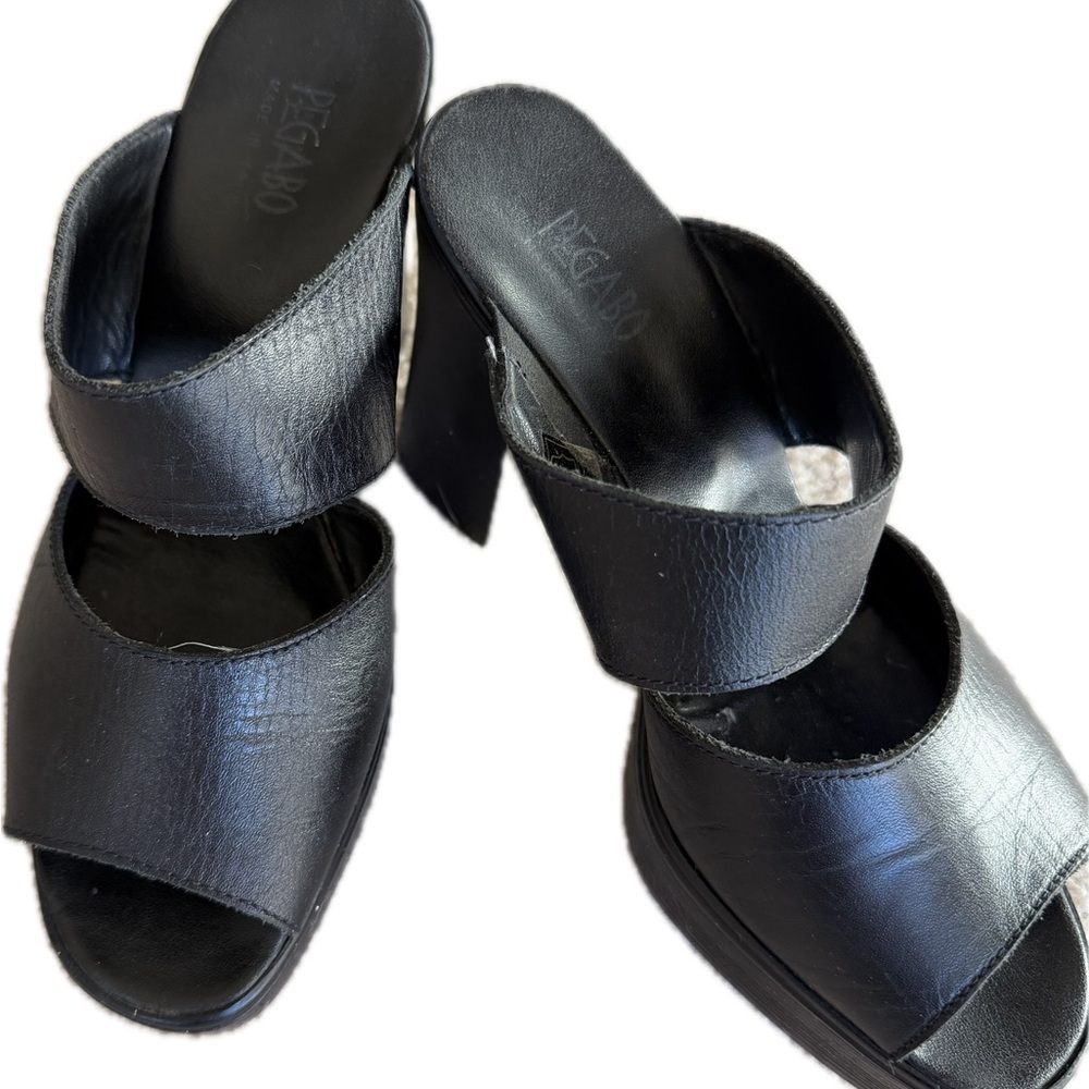 Pegabo Black Leather Platform Mule Sandals Made in Italy Chunky Heel Size: 37
